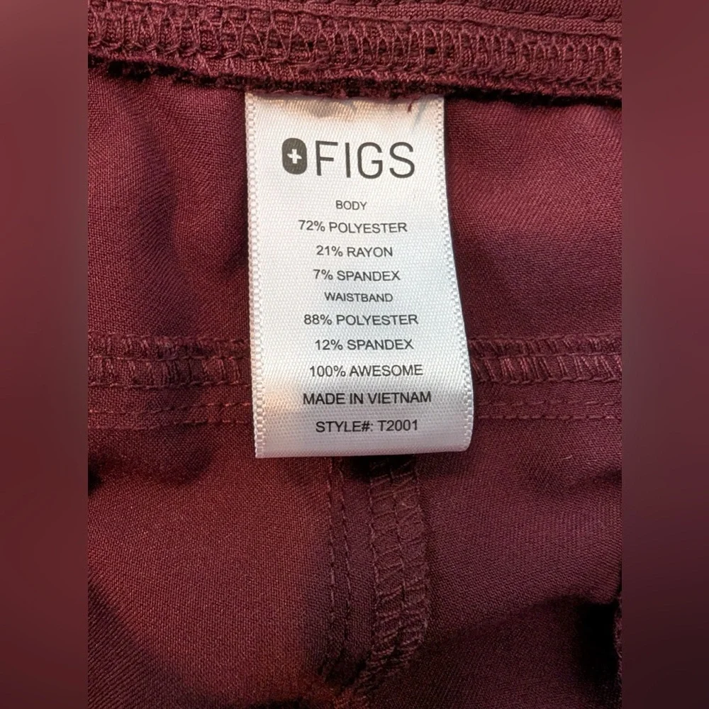 FIGS Men’s Axim Cargo Scrub Pants Burgundy Size Large